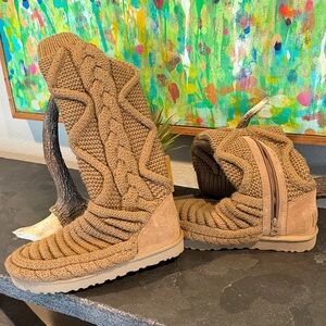 Ugg Knit Tan Boots with Side Zipper